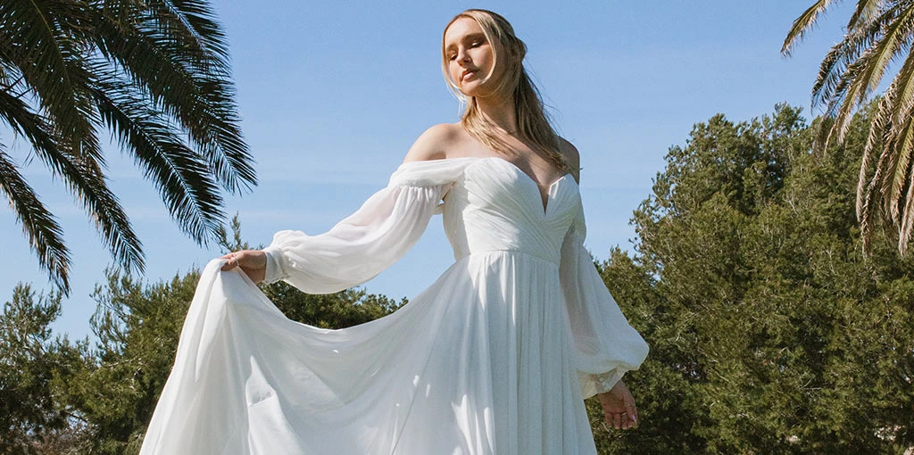 simple long sleeve casual wedding dress - D3636 by Essense of Australia